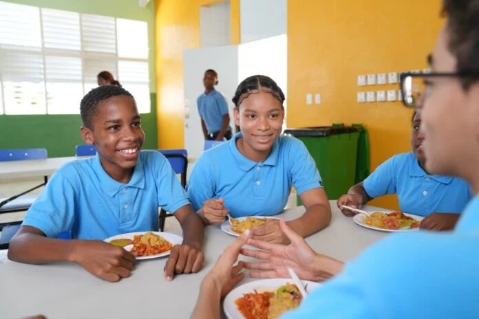 Inabie reitera distribución de la alimentación escolar desde el primer día de clases
