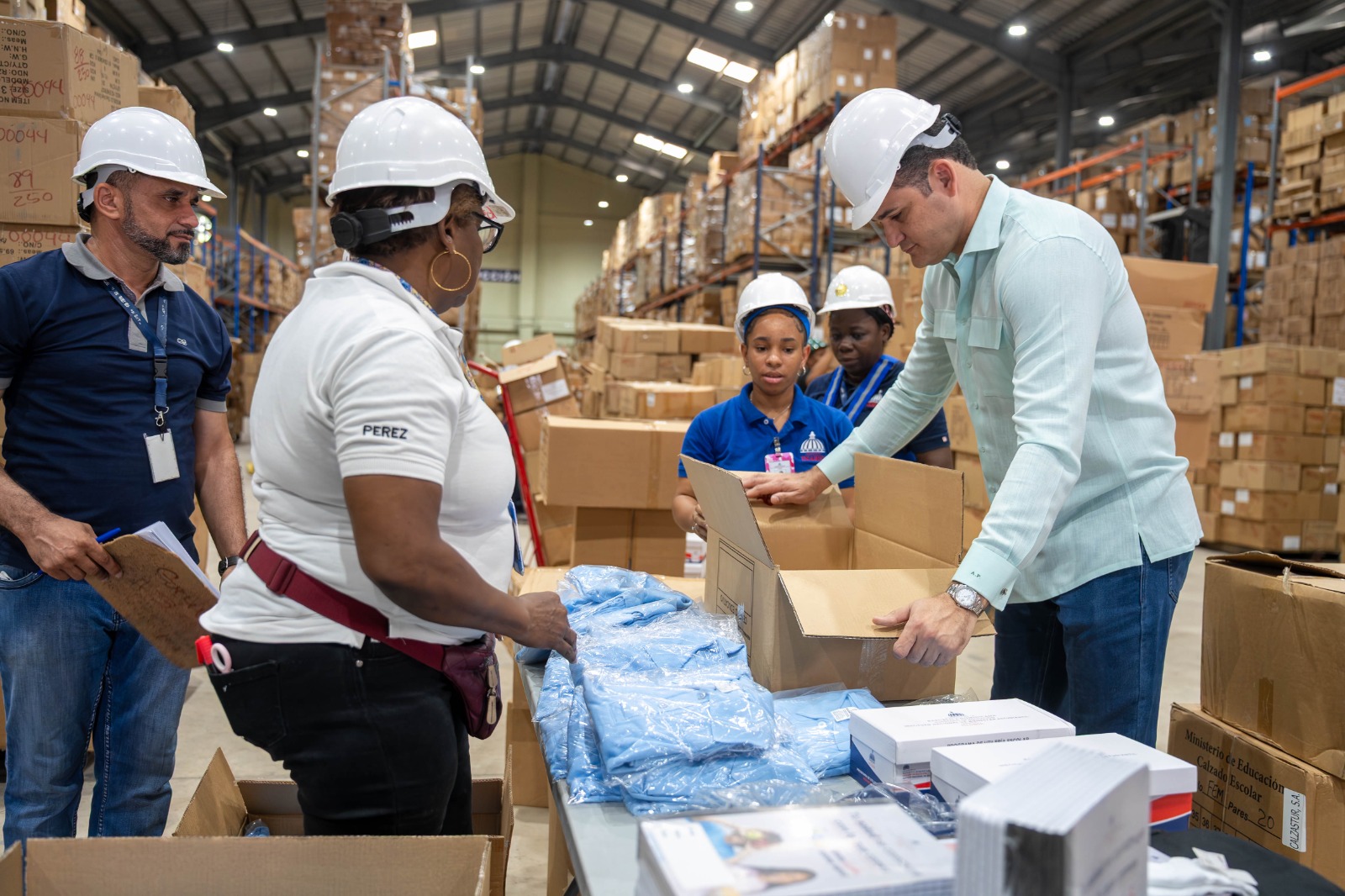 INABIE inicia distribución de útiles escolares en beneficio de  más de 1.8 millones de estudiantes
